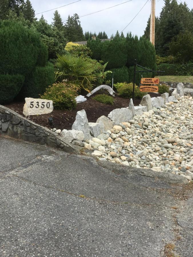Gone Coastal Hotel Sechelt Exterior photo